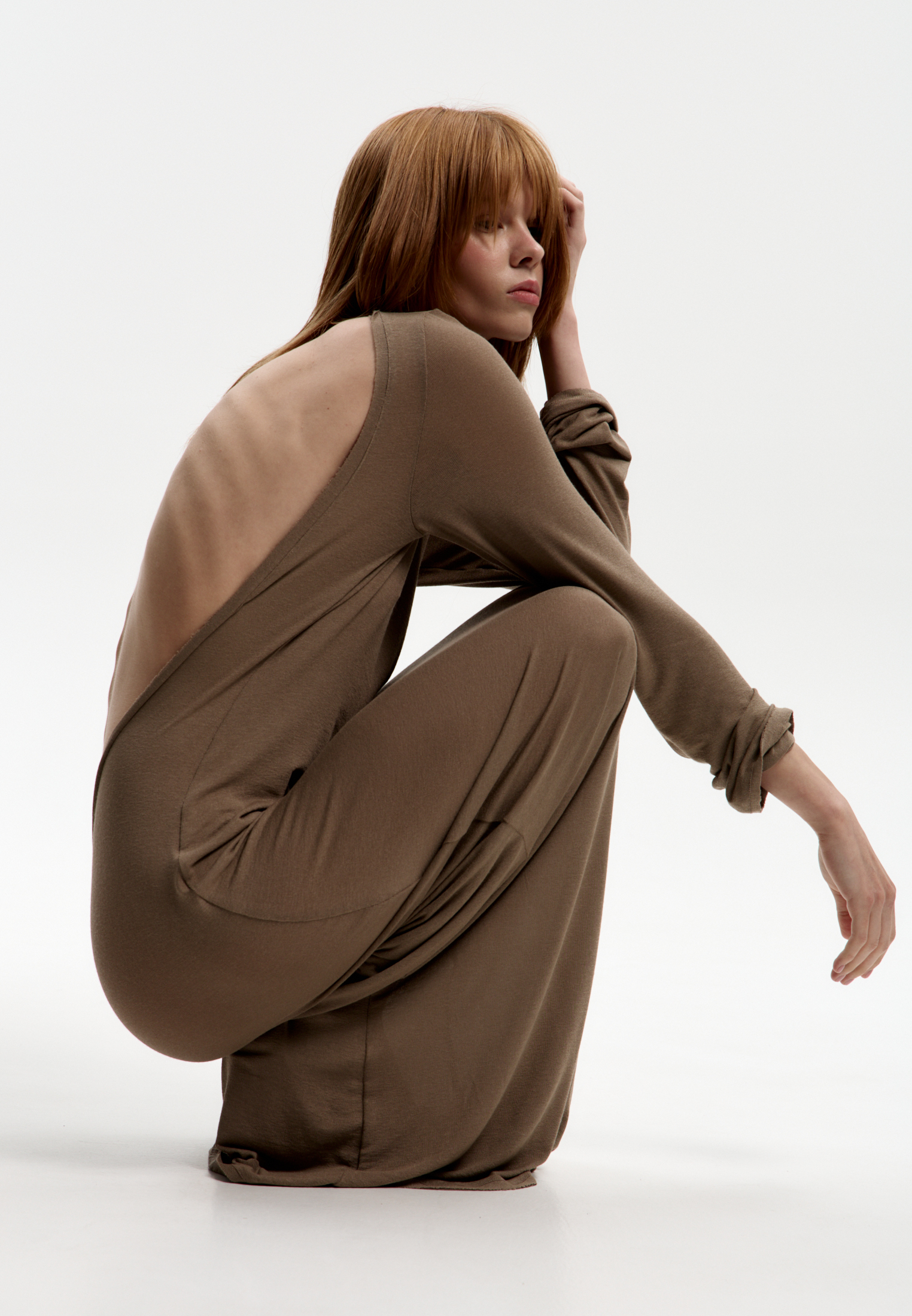 ПЛАТЬЕ LONG SLEEVE OPEN BACK